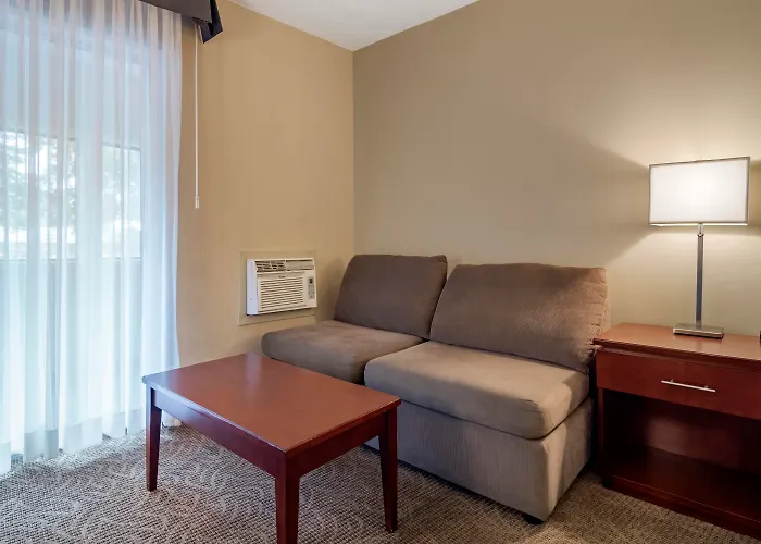 Central hotel: Hotel Penticton, Independent